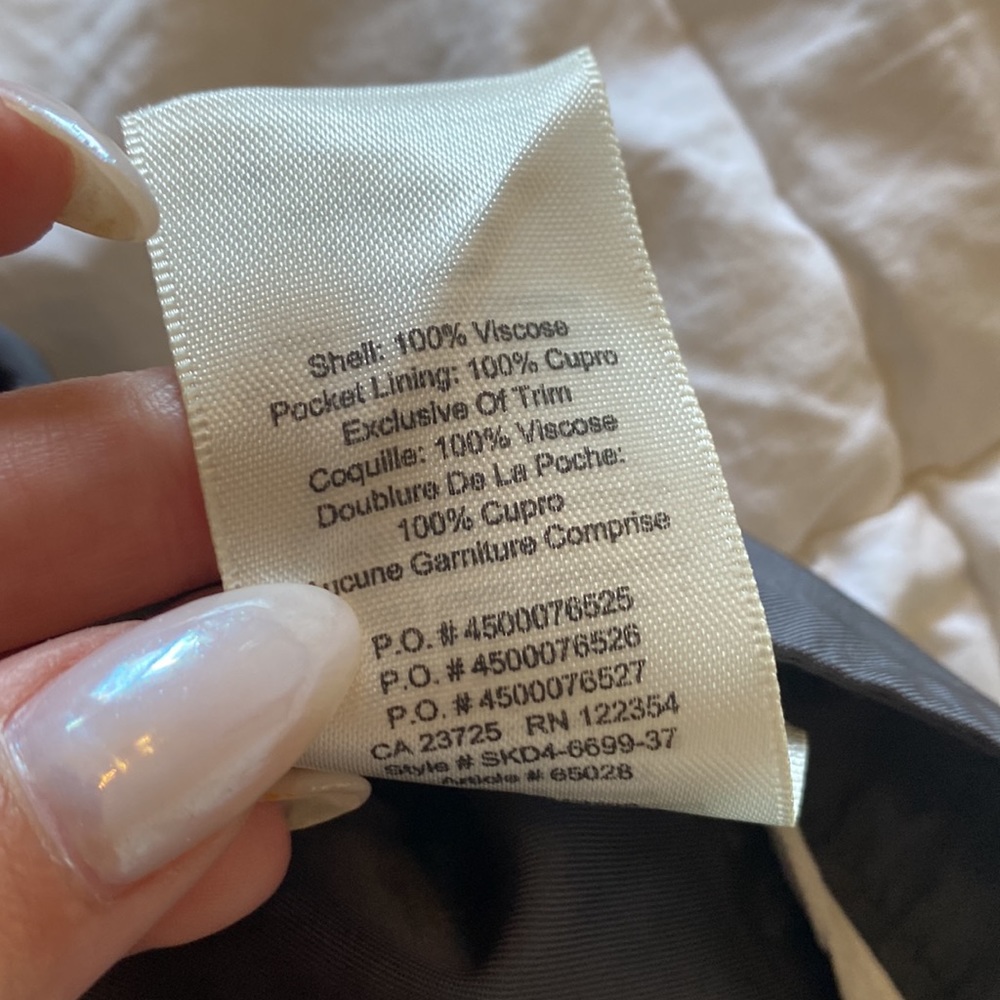 Aritzia Satin Pants - Picture 5 of 5